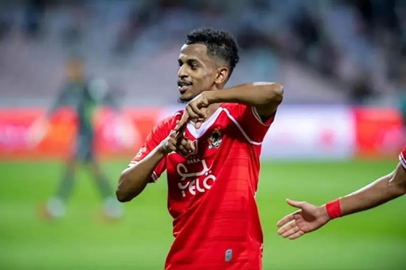 تنافس مثير بين الهلال والنصر على توقيع نجم الوحدة