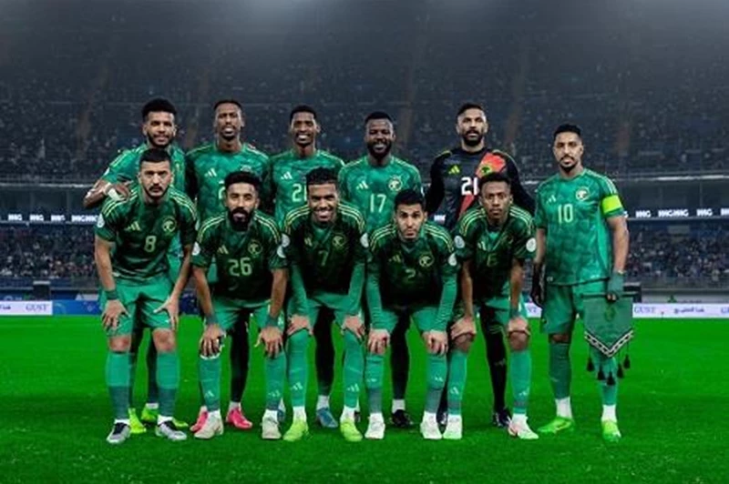 السعودية تتفوق على البحرين وتخوض صراعاً مثيراً مع أستراليا على بطاقة مونديال 2026