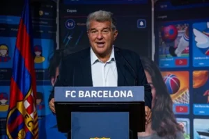 برشلونة يطلب المشاركة في كأس العالم للأندية بعد استبعاد ليون المكسيكي، وفقًا لمصدر ماركا.