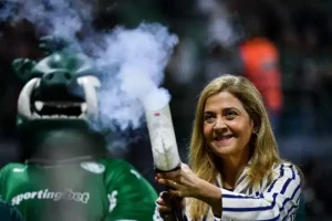 رئيسة بالميراس: طموحي أن أكون قدوة للشابات ونسعى للاحتفال بكأس العالم عبر التتويج باللقب