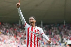 صفقة تاريخية: بوروسيا دورتموند يعلن رسمياً انتقال جود بيلينجهام