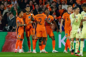 هولندا تنطلق بقوة نحو تصفيات كأس العالم 2026 بفوزها على فنلندا